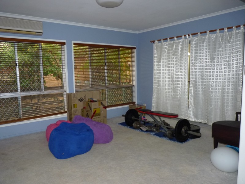 3 McDonnell Avenue, St George QLD 4487