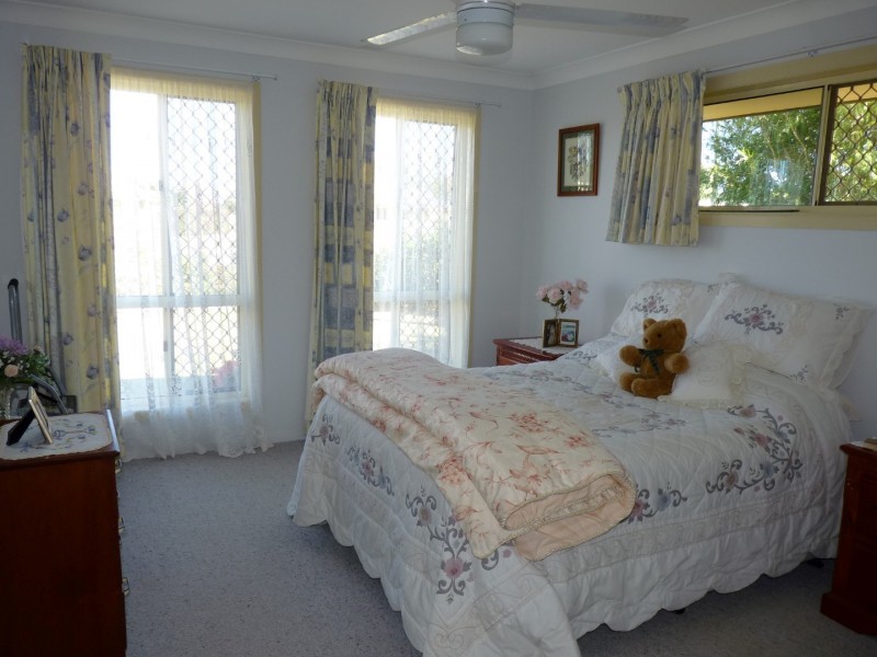 5 Taylor Street, St George QLD 4487