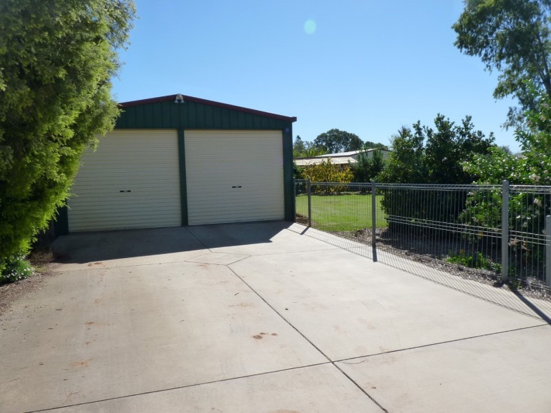 5 Taylor Street, St George QLD 4487