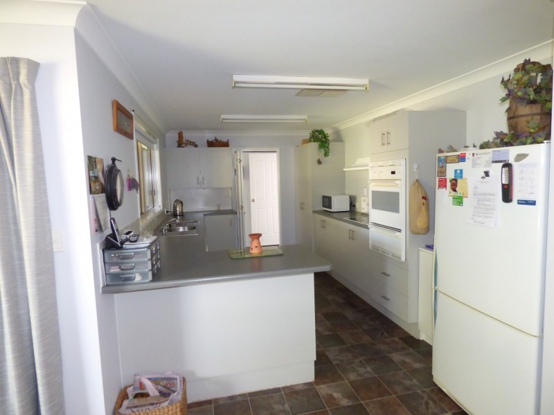 16 Cutler Court, St George QLD 4487