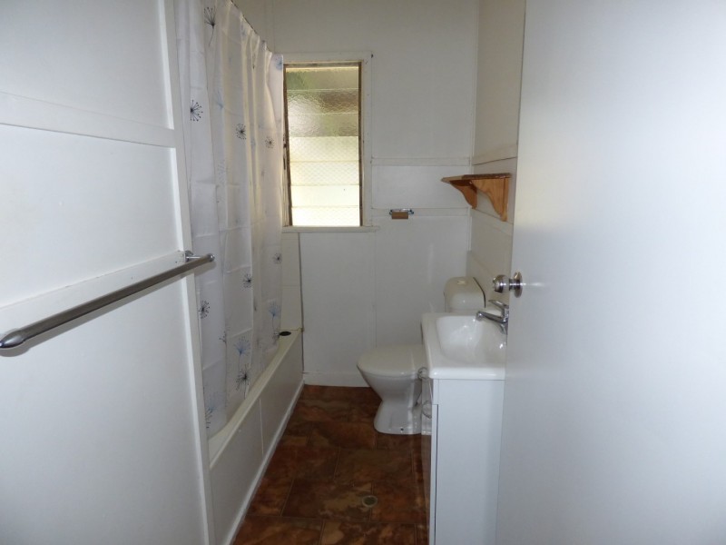 51 Roe Street, St George QLD 4487