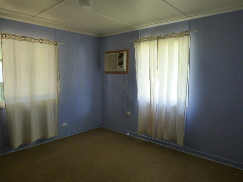 49 Church Street, St George QLD 4487