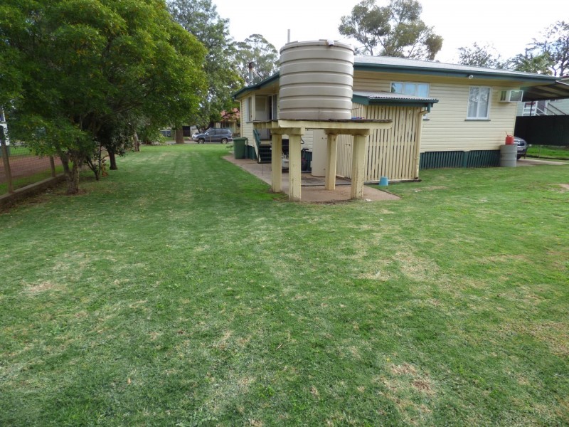 49 Church Street, St George QLD 4487