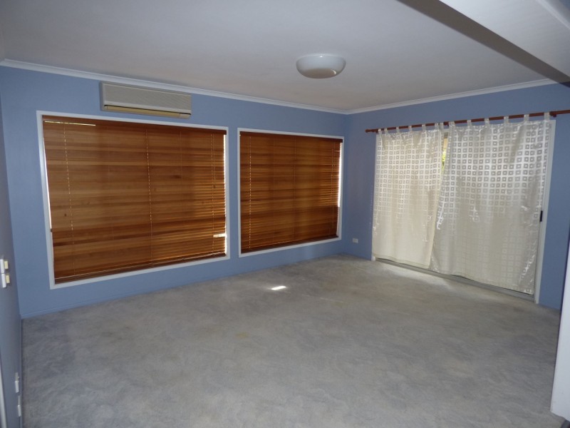 3 McDonnell Avenue, St George QLD 4487