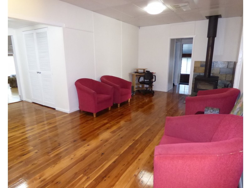 188 Victoria Street, St George QLD 4487