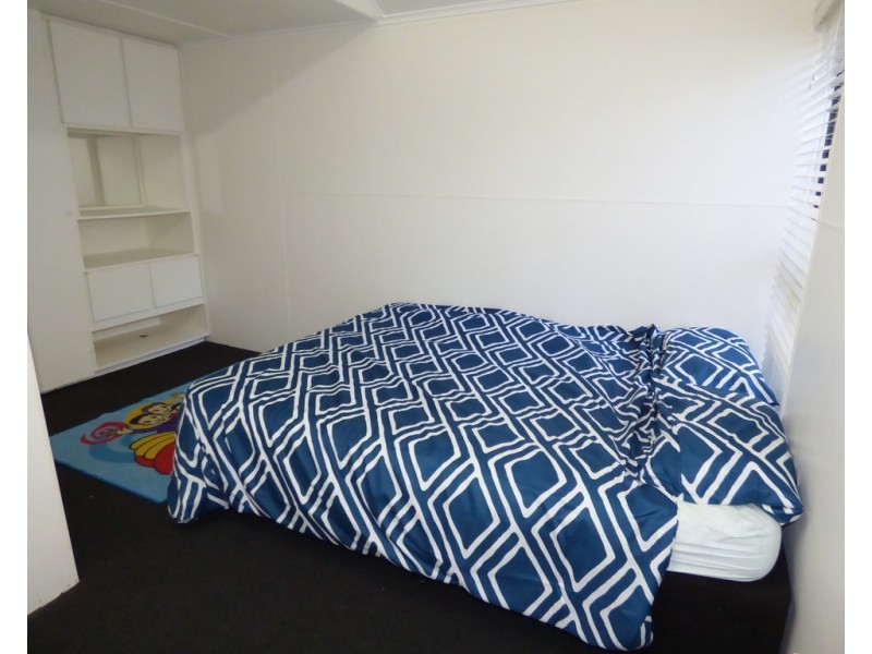 188 Victoria Street, St George QLD 4487