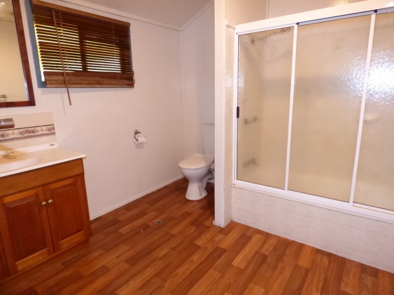 23 Weatherall Street, St George QLD 4487