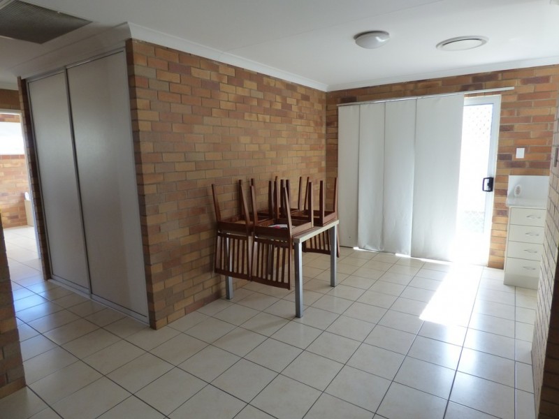 Unit 3, 2 Taylor Street, St George QLD 4487