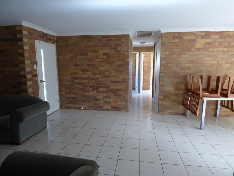 Unit 3, 2 Taylor Street, St George QLD 4487