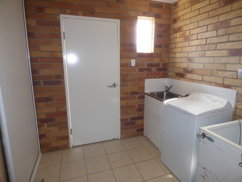 Unit 3, 2 Taylor Street, St George QLD 4487