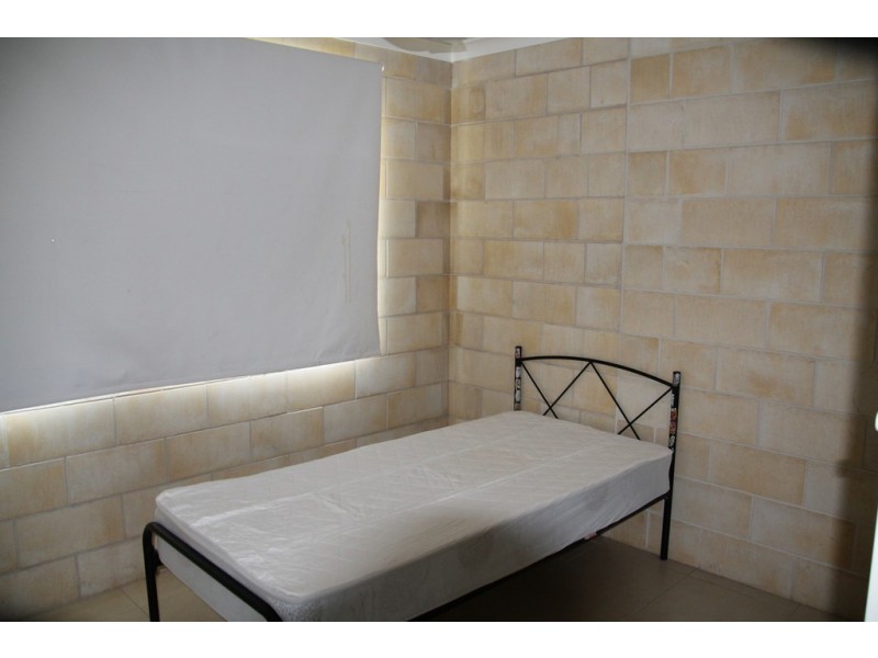 Unit 2, 1 Taylor Street, St George QLD 4487