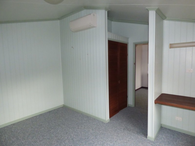 180 Victoria Street, St George QLD 4487