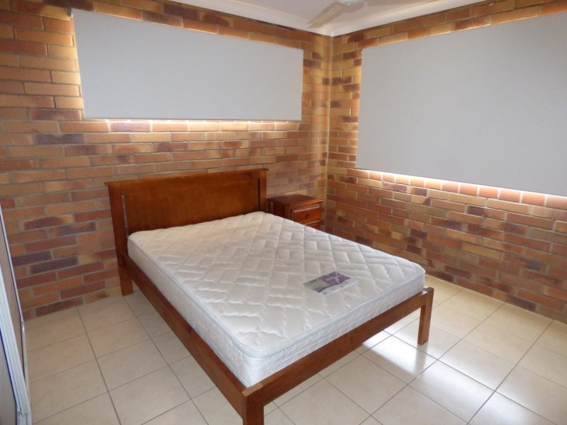 Unit 1, 2 Taylor Street, St George QLD 4487