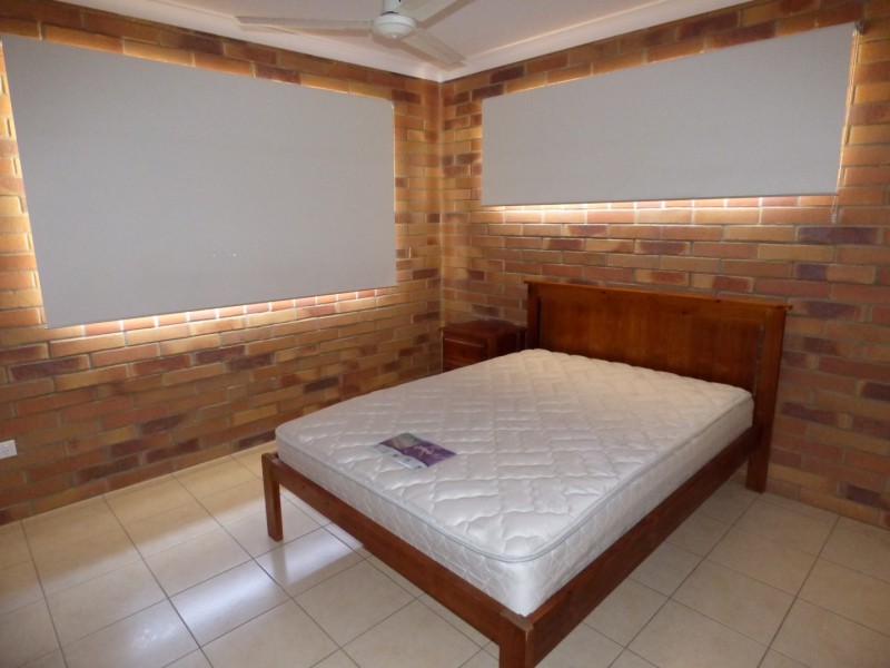 Unit 1, 2 Taylor Street, St George QLD 4487