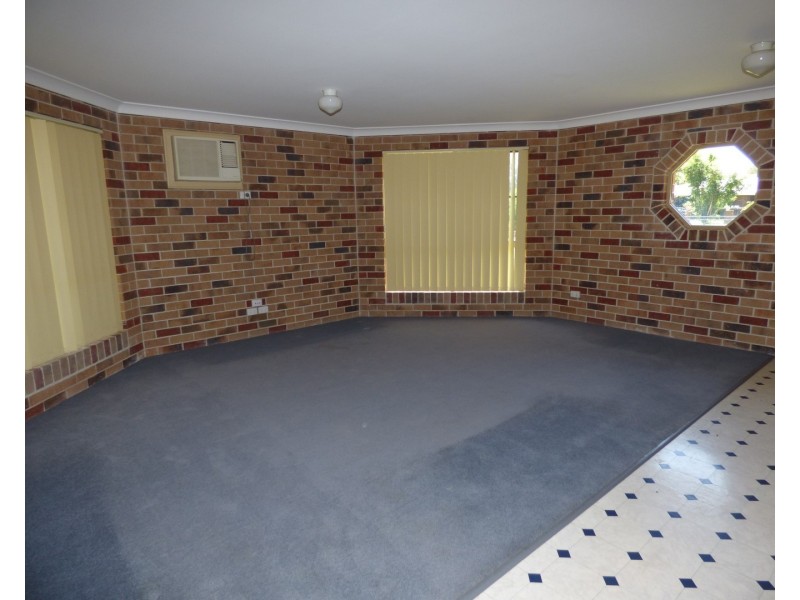 14 Howe Street, St George QLD 4487