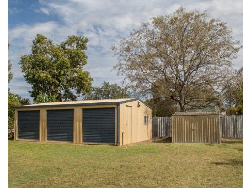 14 Howe Street, St George QLD 4487