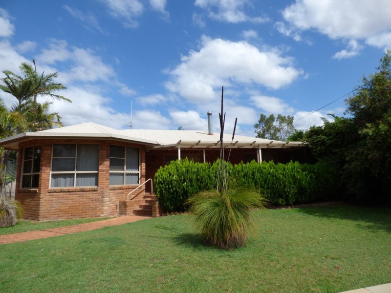 140 Saint Georges Tce, St George QLD 4487