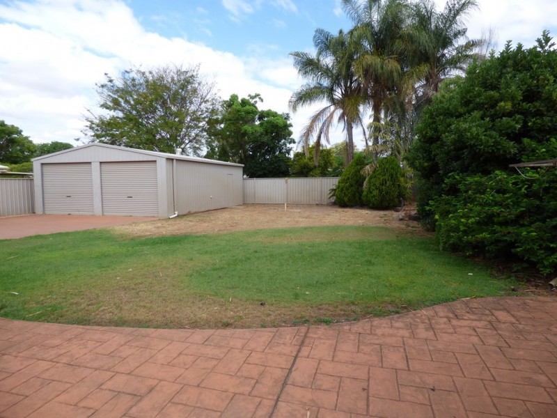 140 Saint Georges Tce, St George QLD 4487