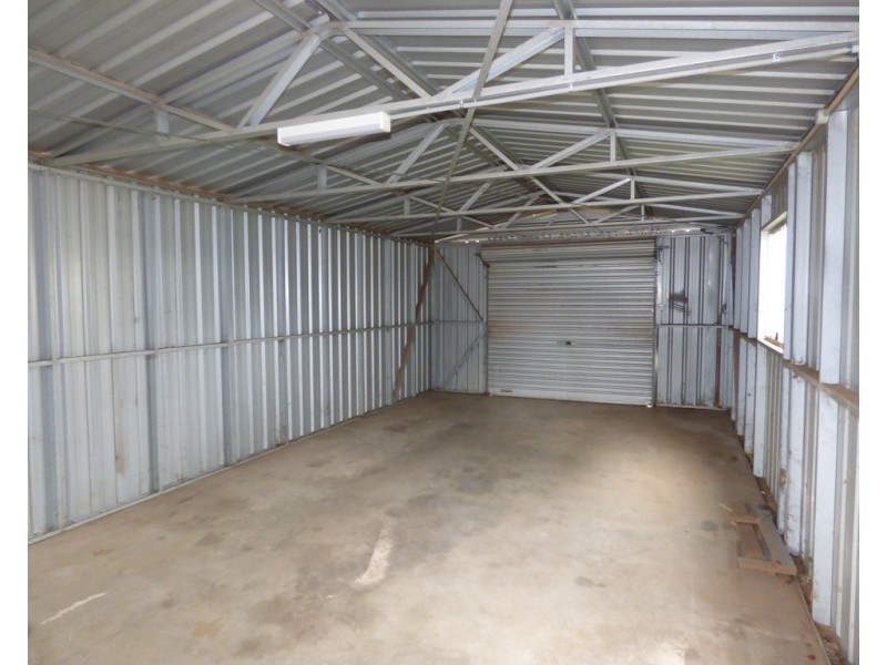 6 Wattle Drive, St George QLD 4487