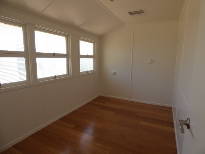 53 Grey Street, St George QLD 4487