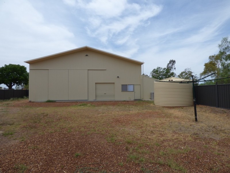 18 Kirby Street, Dirranbandi QLD 4486