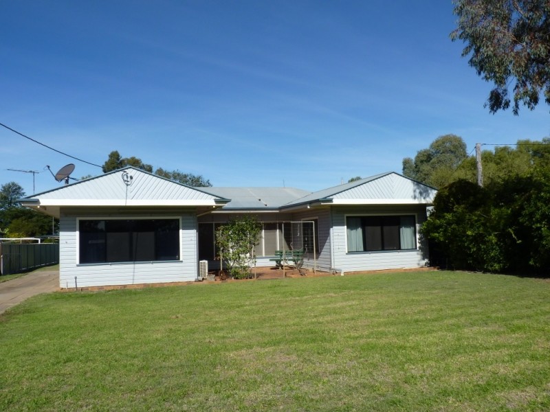 54 St Georges Terrace, St George QLD 4487