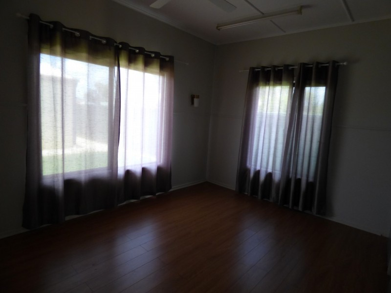 54 St Georges Terrace, St George QLD 4487