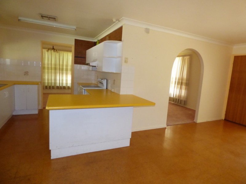 15 Wattle Drive, St George QLD 4487