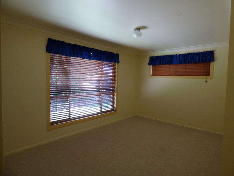 15 Wattle Drive, St George QLD 4487