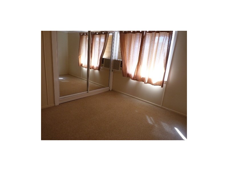 12 Hutt Street, St George QLD 4487