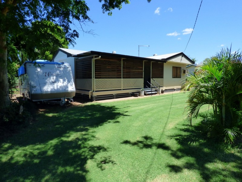 14 Munro Street, St George QLD 4487