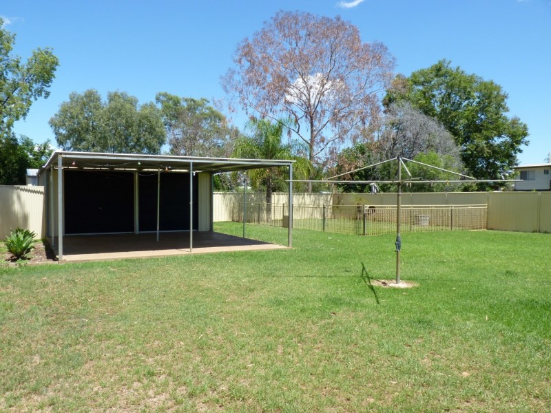 6 Boronia Avenue, St George QLD 4487