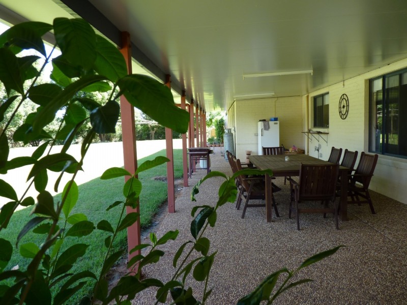 12 JE Kelly Road, St George QLD 4487