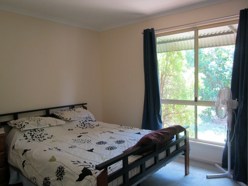 14 Wattle Drive, St George QLD 4487