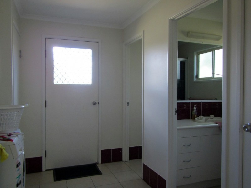 14 Wattle Drive, St George QLD 4487