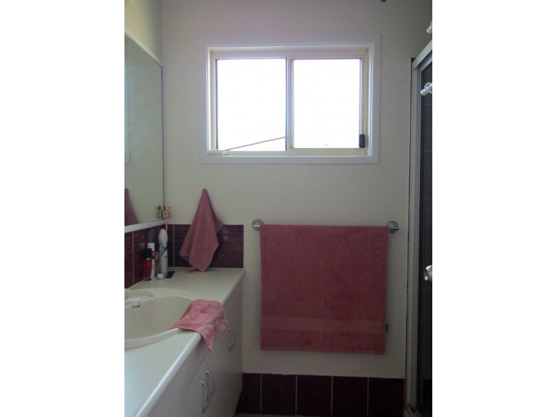 14 Wattle Drive, St George QLD 4487