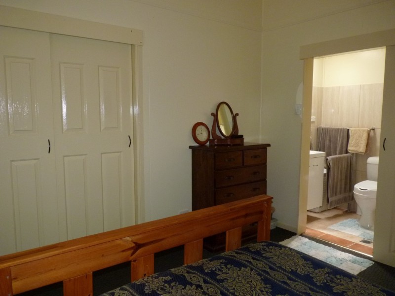 28 Church Street, St George QLD 4487