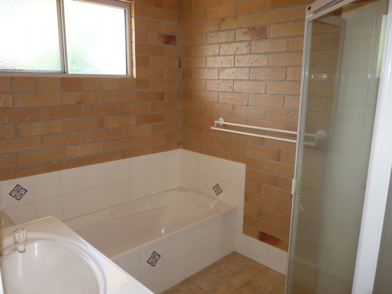 Unit 1, 32 Kenny Lane, St George QLD 4487