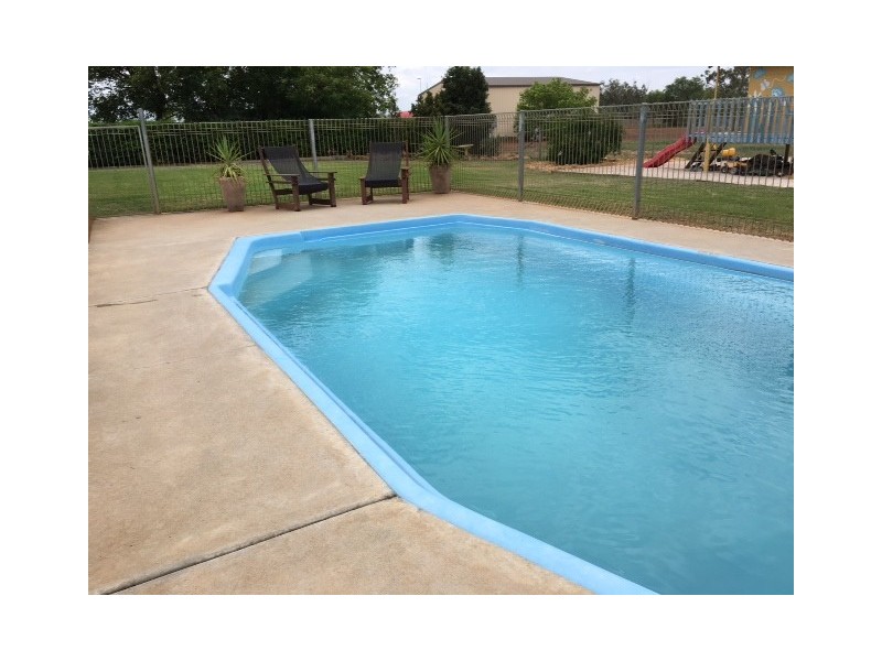 7 Willowthall Road, St George QLD 4487