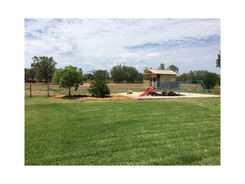 7 Willowthall Road, St George QLD 4487