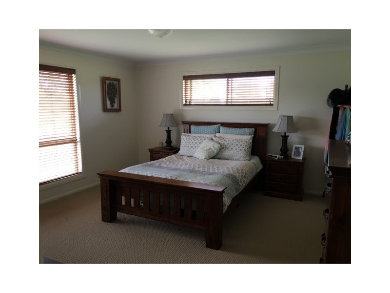 7 Willowthall Road, St George QLD 4487