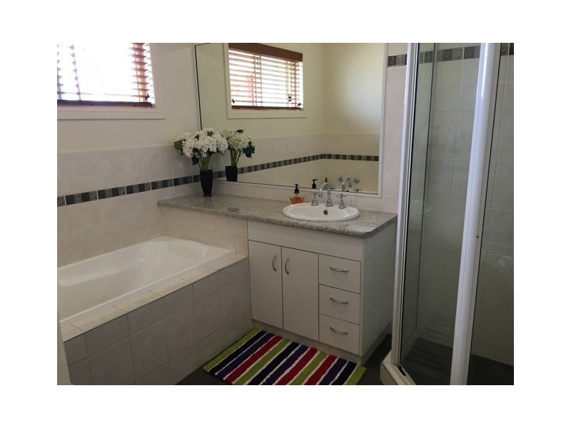 7 Willowthall Road, St George QLD 4487