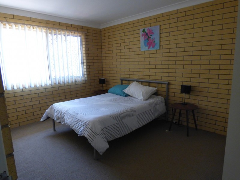 Unit 8, 61 SCOTT STREET, St George QLD 4487