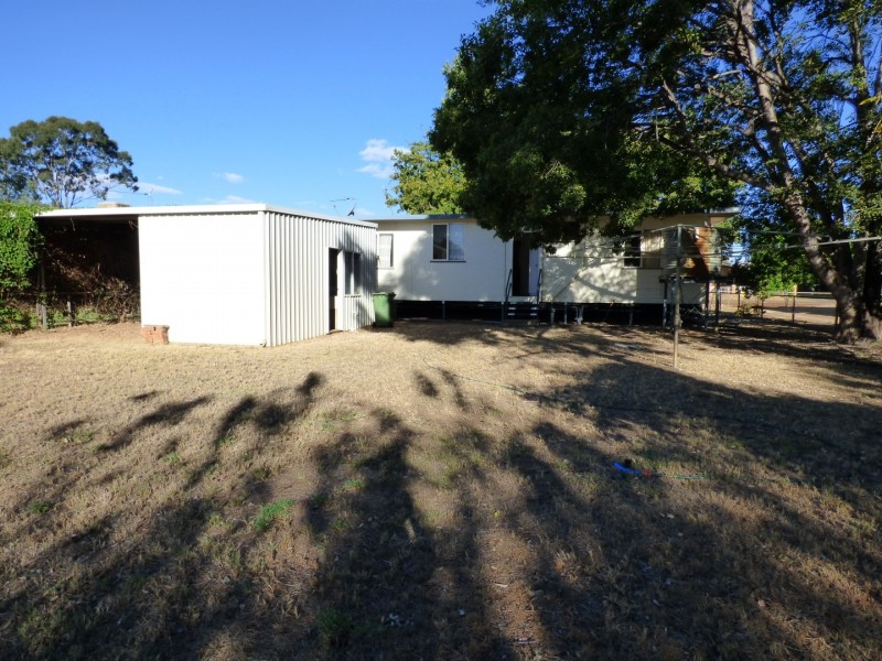 7 HILL STREET, St George QLD 4487