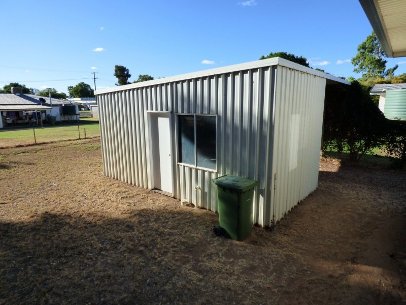 7 HILL STREET, St George QLD 4487