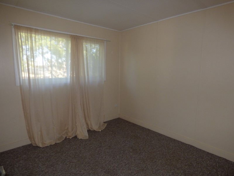 7 HILL STREET, St George QLD 4487