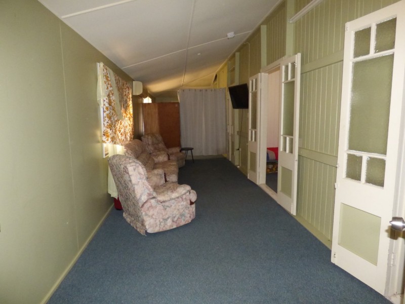 73B VICTORIA STREET, St George QLD 4487