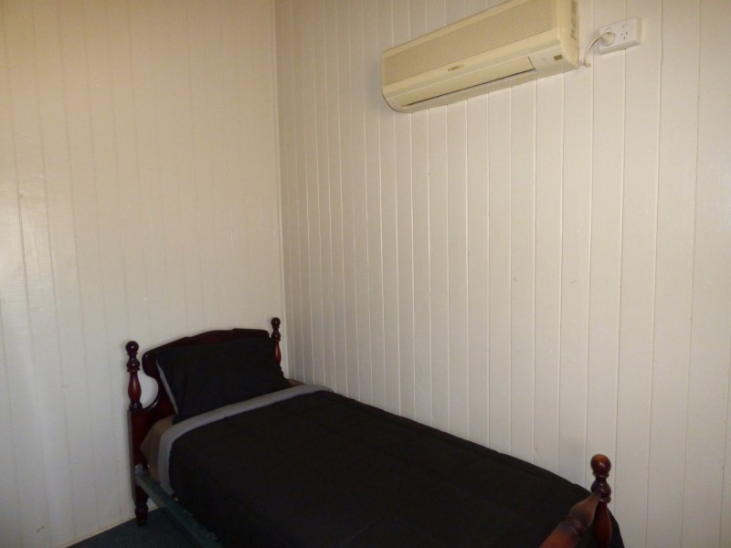 73B VICTORIA STREET, St George QLD 4487