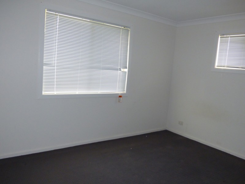 4 Elizabeth Street, St George QLD 4487