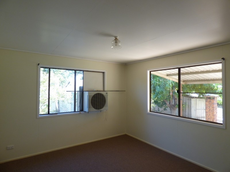 9 Charles Street, St George QLD 4487